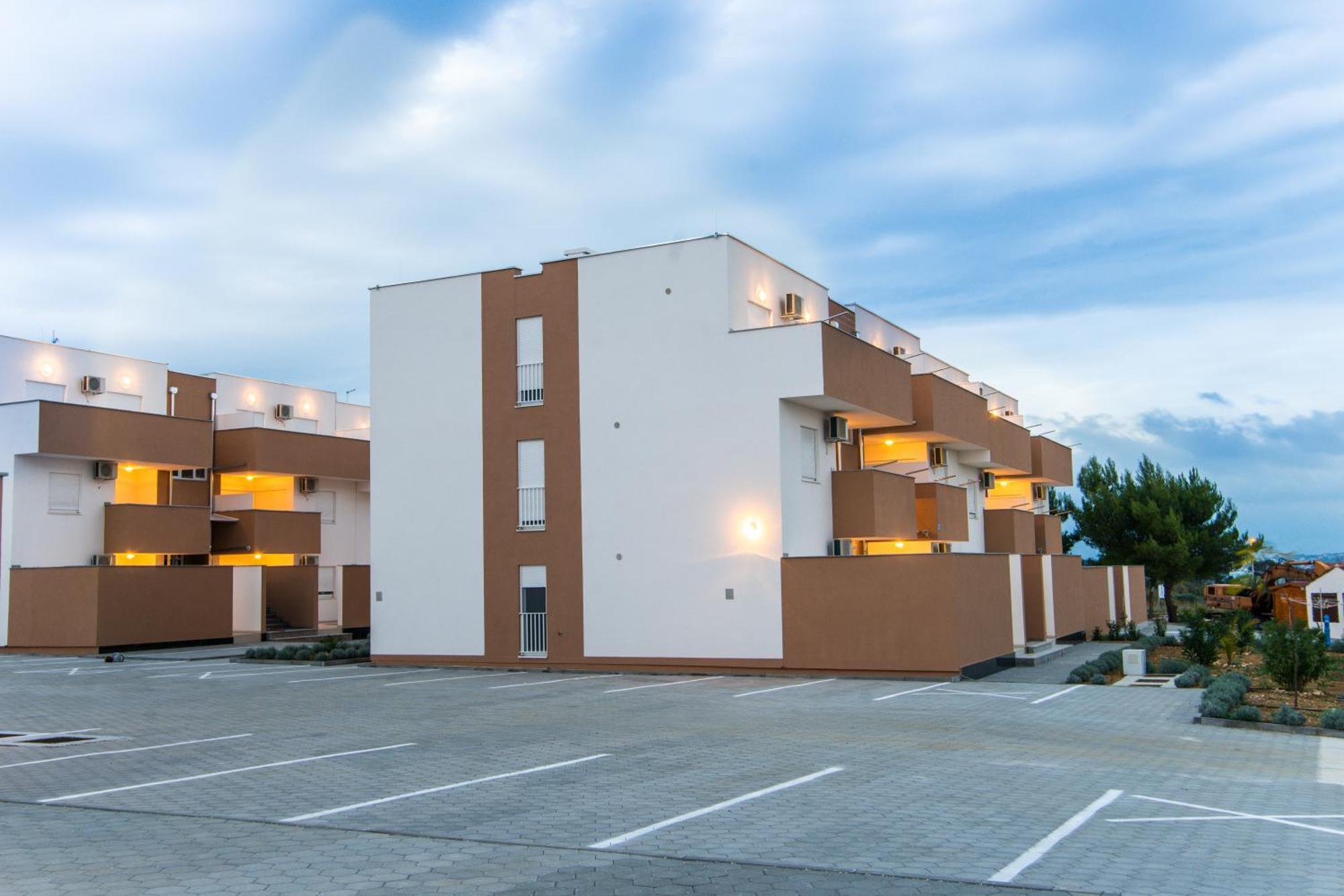 Apartment Village Nin Exteriör bild